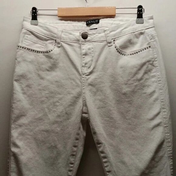 Venus Jeans Women's Size 10 White Embroidered Rhinestone Bling Ankle Crop GUC - Picture 2 of 11